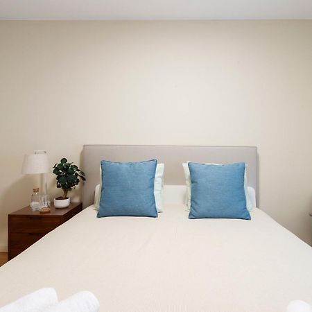 Shared Accommodation In Bairro Alto - Chiado ลิสบอน ภายนอก รูปภาพ