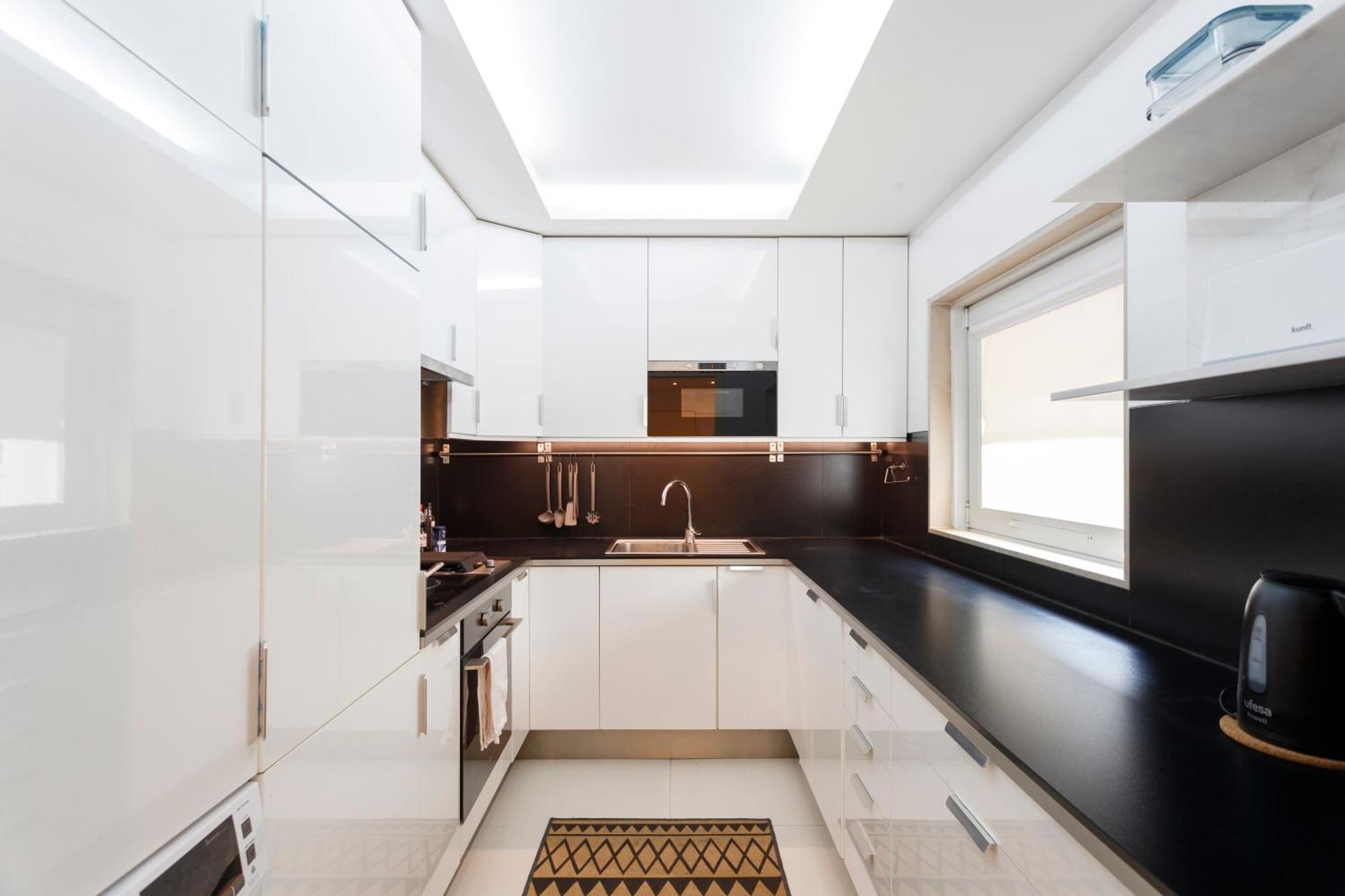 Shared Accommodation In Bairro Alto - Chiado ลิสบอน ภายนอก รูปภาพ