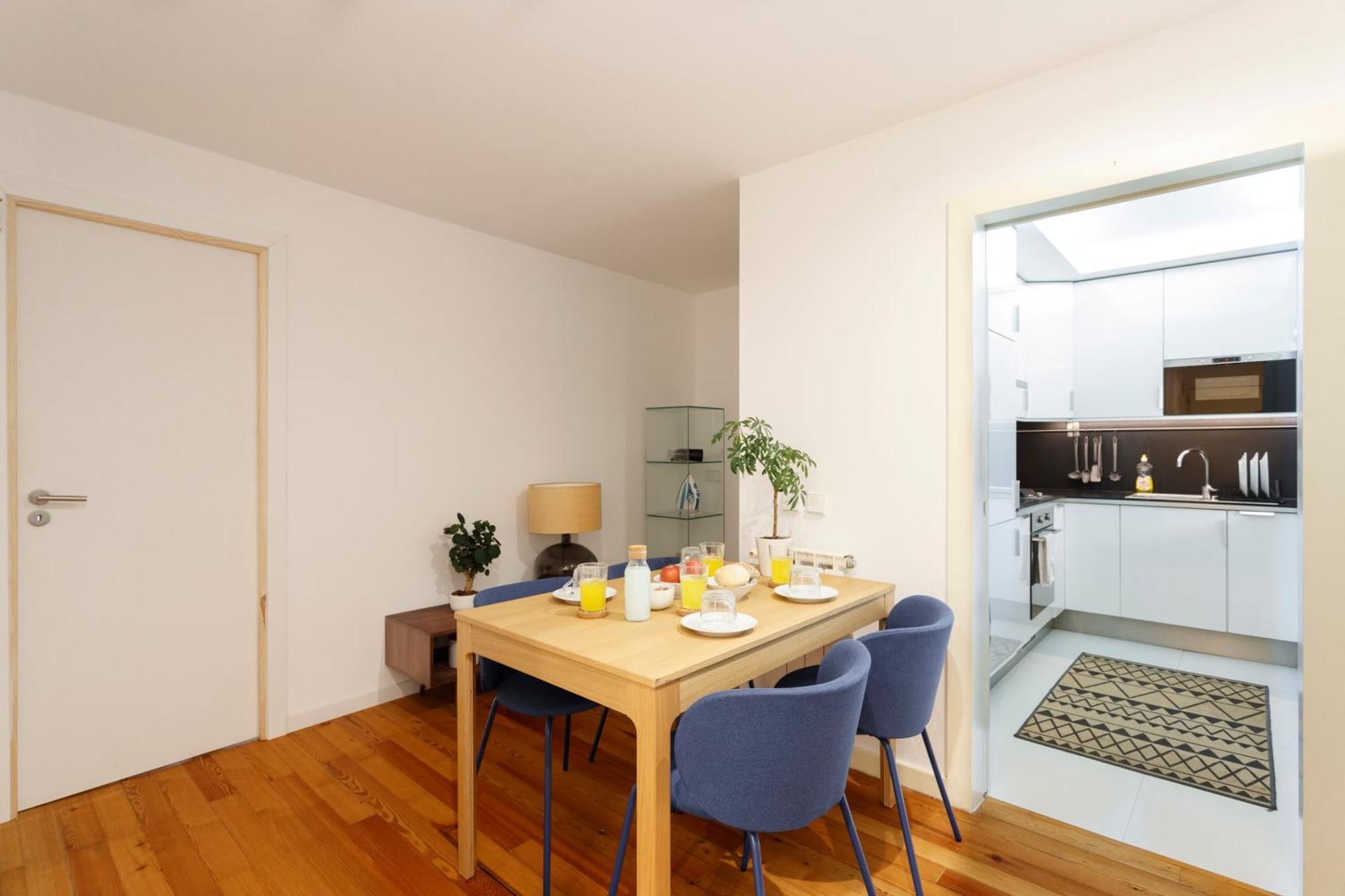 Shared Accommodation In Bairro Alto - Chiado ลิสบอน ภายนอก รูปภาพ